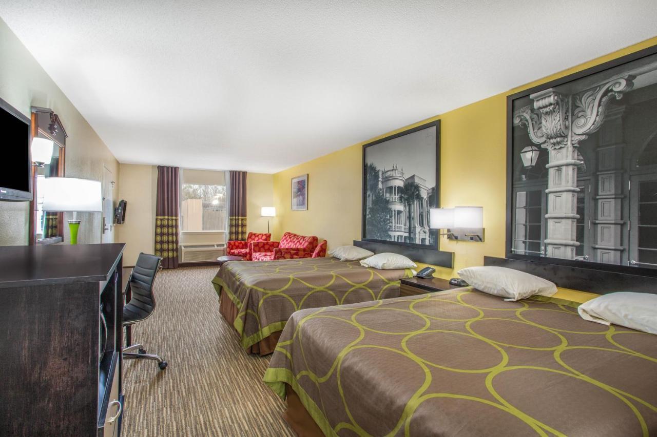 ซูเปอร์ 8 บาย วินด์แฮม ฟลอเรนซ์ Hotel ภายนอก รูปภาพ