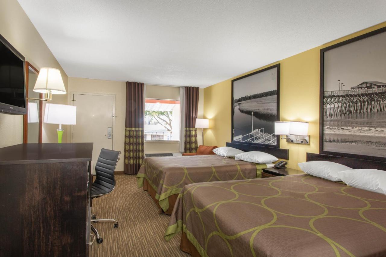 ซูเปอร์ 8 บาย วินด์แฮม ฟลอเรนซ์ Hotel ภายนอก รูปภาพ